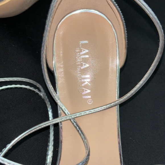 Lala Akia size 40 rhinestone - Picture 4 of 6